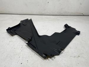 Gebruikte Beschermplaat bodem Audi S5 (F53/F5P) 3.0 TFSI V6 24V Prijs € 15,00 Inclusief btw aangeboden door Donkers VAG Parts