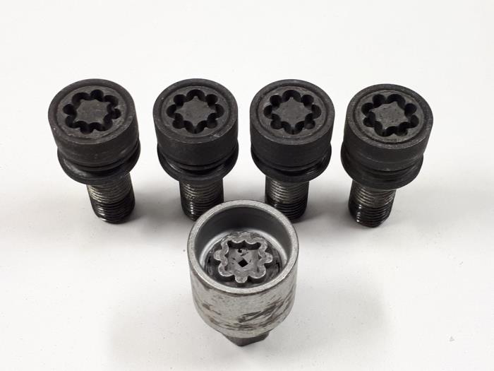 Wielbouten set van een Audi Diversen