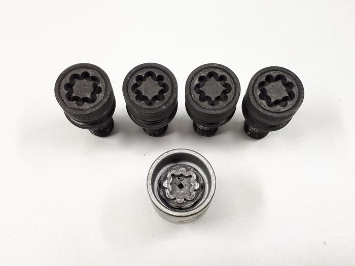 Wielbouten set van een Audi Diversen