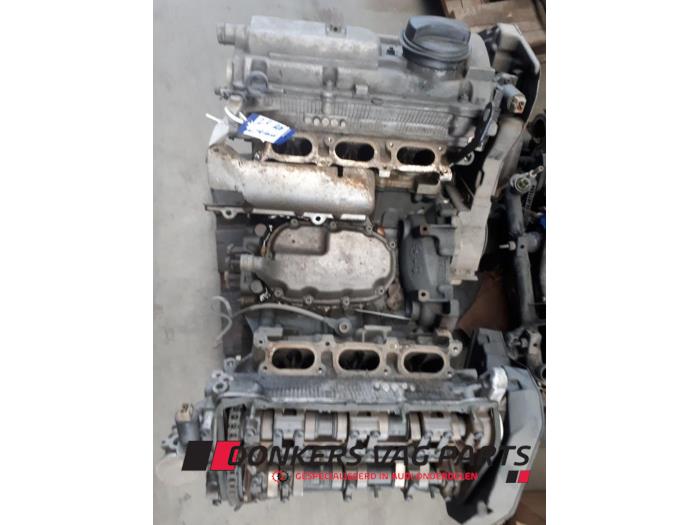 Gebruikte Motor Audi A4 (B6) 2.4 V6 30V Prijs € 250,00 Margeregeling aangeboden door Donkers VAG Parts