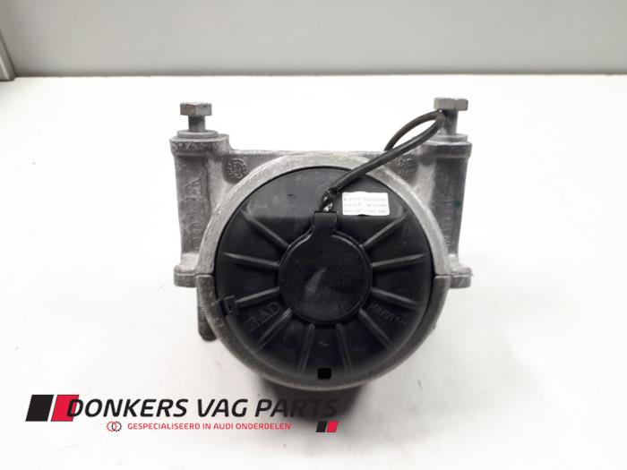 Gebruikte Motorrubber Audi A6 (C7) 2.0 TDI 16V Prijs € 60,50 Inclusief btw aangeboden door Donkers VAG Parts