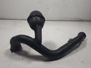 Gebruikte Intercooler Buis Audi A5 Cabrio (F57/F5E) 2.0 35 TFSI Mild Hybrid 16V Prijs € 60,00 Margeregeling aangeboden door Donkers VAG Parts