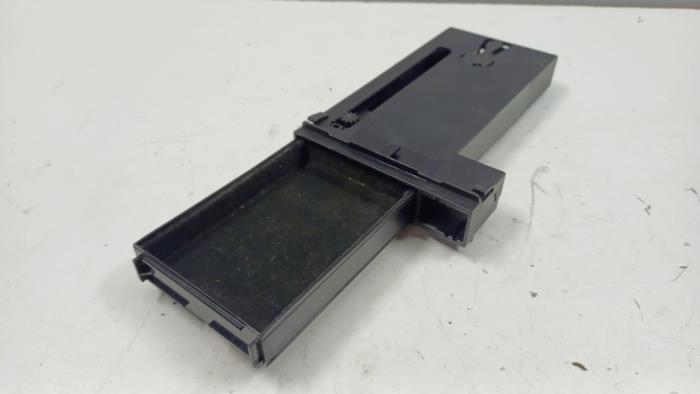 Diversen van een Audi A4 (B7) 2.0 TDI 16V 2005