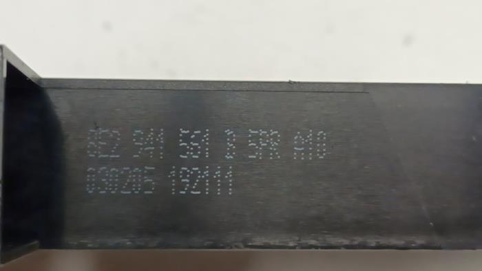 Diversen van een Audi A4 (B7) 2.0 TDI 16V 2005