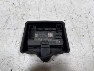 Gebruikte Centrale Deurvergrendelings Module Audi S5 (F53/F5P) 3.0 TFSI V6 24V Prijs € 27,50 Inclusief btw aangeboden door Donkers VAG Parts