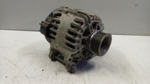 Gebruikte Alternator Audi S5 Cabriolet (F57/F5E) 3.0 TFSI V6 24V Prijs € 75,00 Margeregeling aangeboden door Donkers VAG Parts