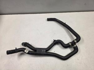 Gebruikte Koelwaterslang Audi S5 (F53/F5P) 3.0 TFSI V6 24V Prijs € 20,00 Inclusief btw aangeboden door Donkers VAG Parts