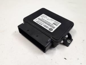 Gebruikte Handrem Computer Audi A6 (C6) 2.0 T FSI 16V Prijs € 50,00 Margeregeling aangeboden door Donkers VAG Parts