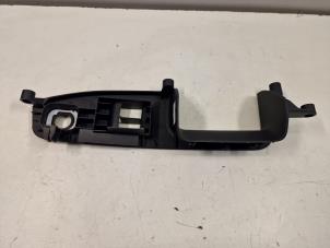 Nieuwe Handgreep Audi A4 Avant (B7) Prijs € 36,30 Inclusief btw aangeboden door Donkers VAG Parts