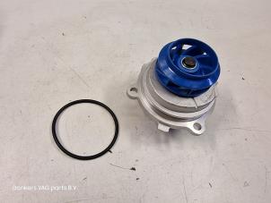 Nieuwe Waterpomp Volkswagen Caddy Combi III (2KB,2KJ) 1.6 Prijs € 37,50 Inclusief btw aangeboden door Donkers VAG Parts