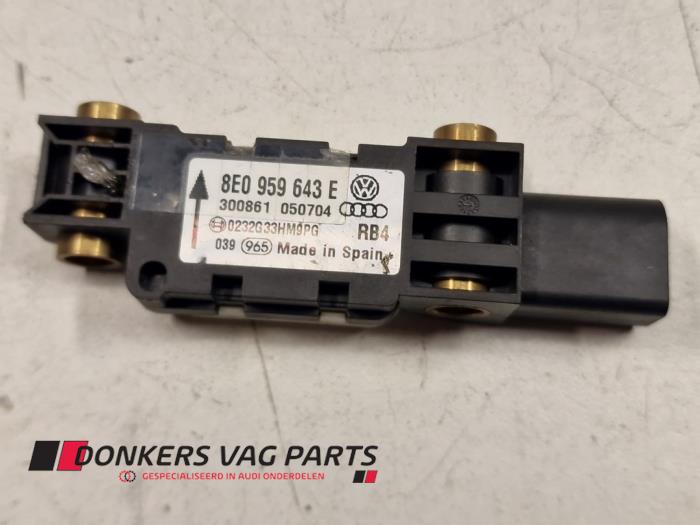 Gebruikte Airbag Sensor Audi Diversen Prijs € 10,00 Margeregeling aangeboden door Donkers VAG Parts