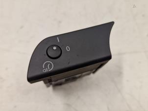Gebruikte Schakelaar Licht Audi A4 Avant (B7) Prijs € 10,00 Margeregeling aangeboden door Donkers VAG Parts