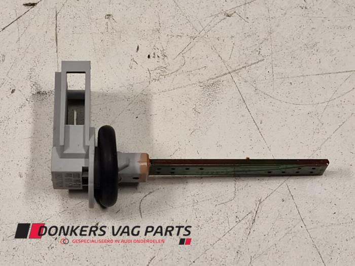 Gebruikte Temperatuursensor binnen Audi S5 (F53/F5P) 3.0 TFSI V6 24V Prijs € 8,00 Inclusief btw aangeboden door Donkers VAG Parts