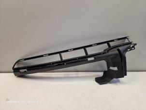 Gebruikte Bumperdeel links-voor Audi A8 (D3) Prijs € 15,00 Margeregeling aangeboden door Autoparts Veghel