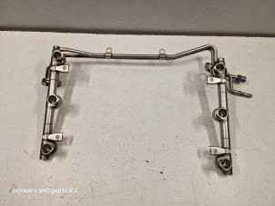 Gebruikte Injector brug Audi A4 (B6) 3.0 V6 30V Quattro Prijs € 75,00 Margeregeling aangeboden door Donkers VAG Parts