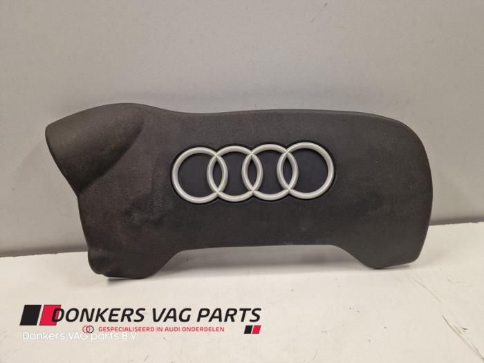 Gebruikte Afdekplaat motor Audi A4 Cabriolet (B6) 3.0 V6 30V Prijs € 15,00 Margeregeling aangeboden door Donkers VAG Parts