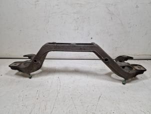 Gebruikte Motorbalk Audi Q7 (4LB) 4.2 TDI V8 32V Tiptronic Prijs € 75,00 Margeregeling aangeboden door Donkers VAG Parts