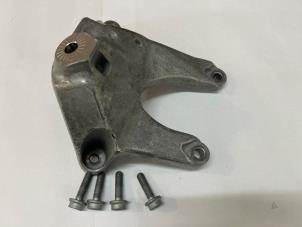 Gebruikte Motorrubber Audi RS7 Sportback (4KA) 4.0 V8 TFSI Mild Hybrid 32V Prijs € 30,25 Inclusief btw aangeboden door Donkers VAG Parts