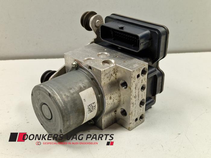 Gebruikte ABS Pomp Audi A6 (C7) 3.0 V6 24V TFSI Quattro Prijs € 275,00 Inclusief btw aangeboden door Donkers VAG Parts