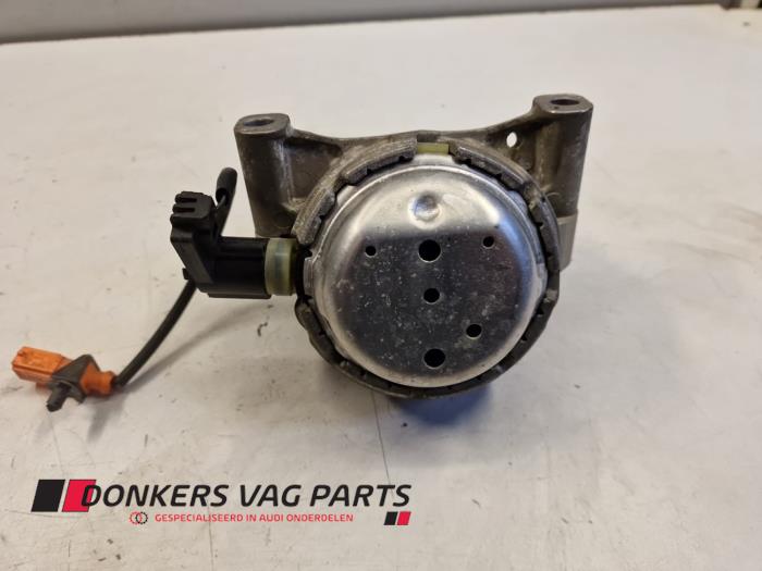 Gebruikte Motorsteun Audi A6 (C7) 3.0 V6 24V TFSI Quattro Prijs € 75,00 Inclusief btw aangeboden door Donkers VAG Parts