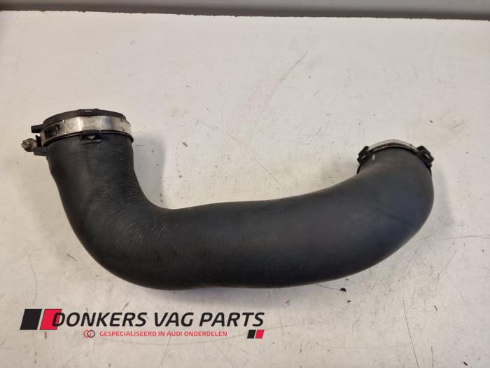 Gebruikte Intercooler Buis Audi A7 Sportback (4GA/4GF) 3.0 TDI V6 24V Quattro Prijs € 50,00 Margeregeling aangeboden door Donkers VAG Parts