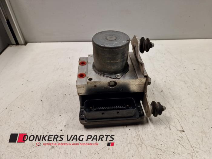 Gebruikte ABS Pomp Audi A7 Sportback (4GA/4GF) 3.0 TDI V6 24V Quattro Prijs € 200,00 Margeregeling aangeboden door Donkers VAG Parts