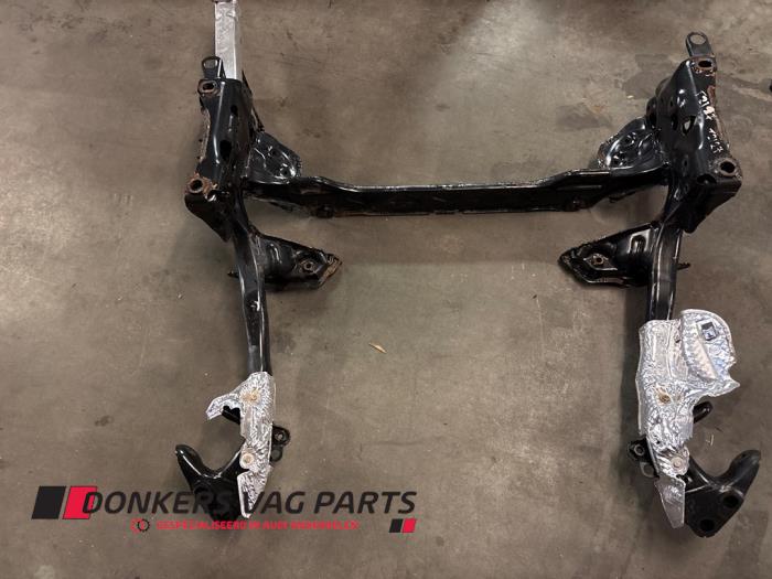Gebruikte Subframe Audi S8 (D4) 4.0 V8 TFSI 32V Prijs € 275,00 Margeregeling aangeboden door Donkers VAG Parts