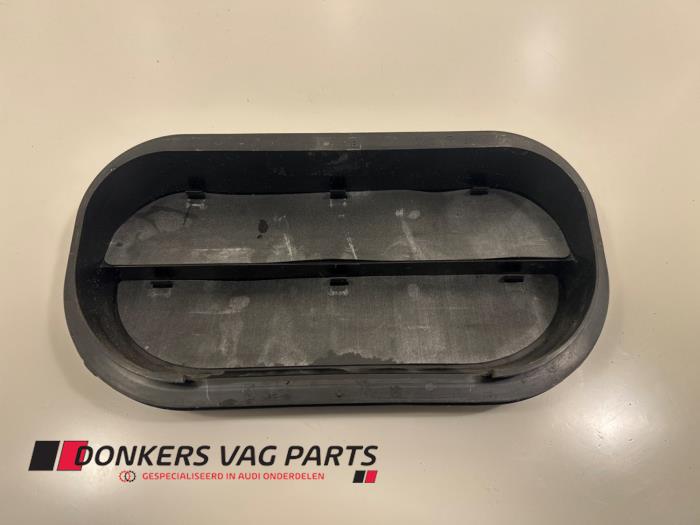 Gebruikte Diversen Audi A4 Avant (B9) 2.0 35 TDI 16V Prijs € 6,05 Inclusief btw aangeboden door Donkers VAG Parts