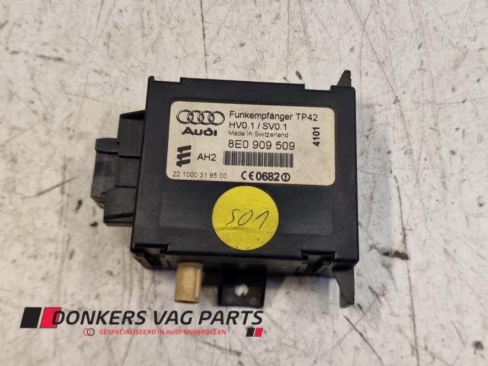 Gebruikte Kachelcomputer Audi A4 (B7) Prijs € 20,00 Margeregeling aangeboden door Donkers VAG Parts