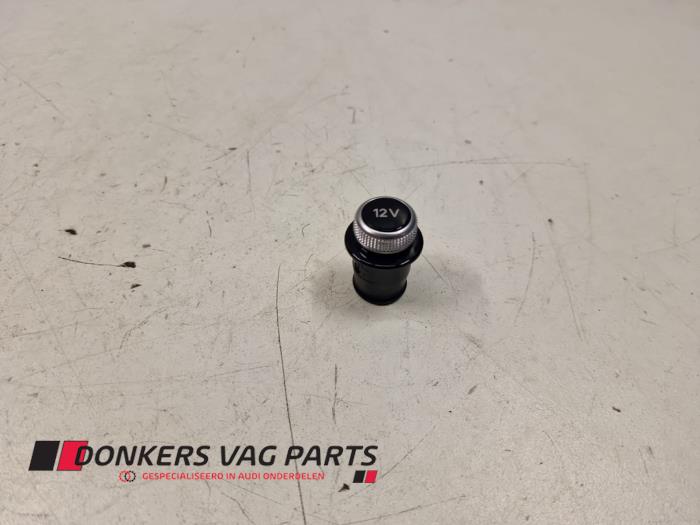 Gebruikte Diversen Audi A4 Avant (B9) 3.0 45 TDI V6 24V Quattro Prijs € 3,50 Inclusief btw aangeboden door Donkers VAG Parts