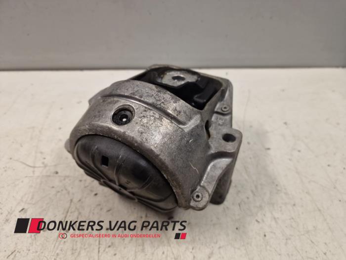 Gebruikte Motorsteun Audi A5 (8T3) 2.0 TDI 16V Prijs € 35,00 Margeregeling aangeboden door Donkers VAG Parts