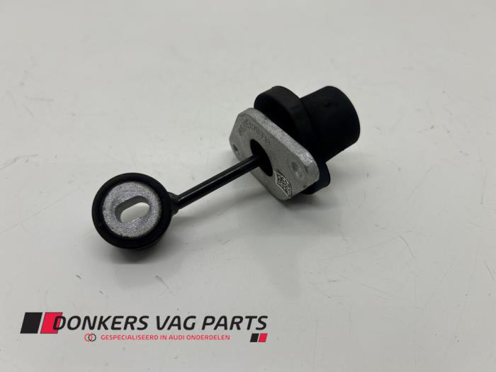 Gebruikte Motorrubber Audi A4 Avant (B9) 2.0 35 TDI 16V Prijs € 12,10 Inclusief btw aangeboden door Donkers VAG Parts