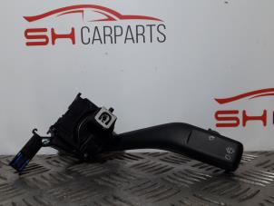 Gebruikte Ruitenwis Schakelaar Volkswagen Golf Plus (5M1/1KP) 1.6 FSI 16V Prijs € 14,00 Margeregeling aangeboden door SH Carparts