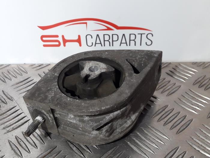 Gebruikte Versnellingsbak Steun Mercedes A (W168) 1.4 A-140 Prijs € 20,00 Margeregeling aangeboden door SH Carparts