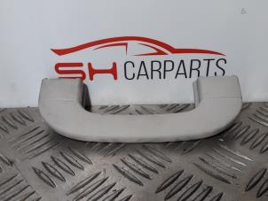 Gebruikte Handgreep Mercedes A (W169) 1.5 A-150 Prijs € 10,00 Margeregeling aangeboden door SH Carparts