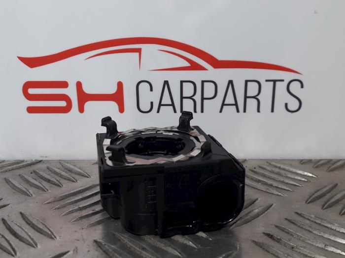 Xenon Starter van een Mercedes-Benz E (W211) 3.2 E-320 CDI 24V 2003