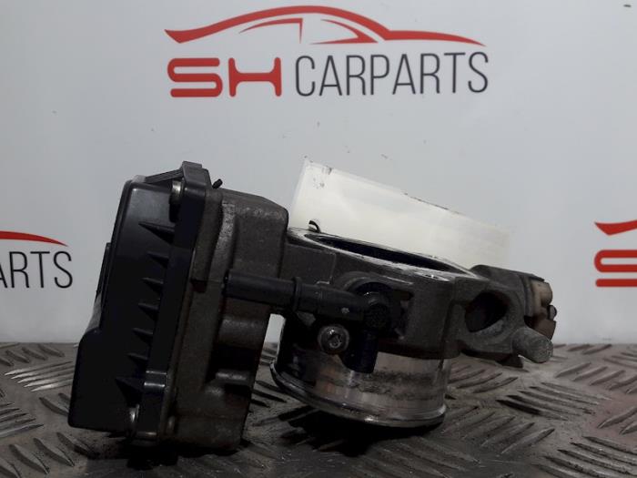 Gebruikte Gasklephuis Peugeot 307 (3A/C/D) 2.0 16V Prijs € 79,00 Margeregeling aangeboden door SH Carparts