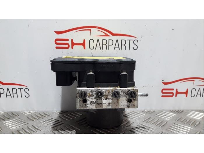 Gebruikte ABS Pomp Mercedes B (W246/W242) 1.8 B-200 CDI BlueEFFICIENCY 16V Prijs € 14,00 Margeregeling aangeboden door SH Carparts