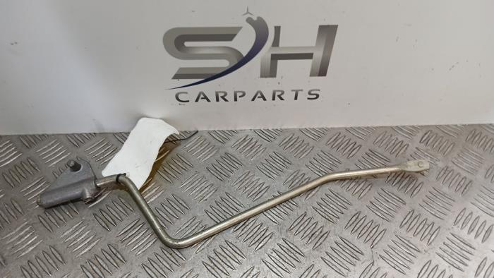 Gebruikte Schakelstang Mercedes CLC (C203) 2.2 220 CDI 16V Prijs € 25,00 Margeregeling aangeboden door SH Carparts
