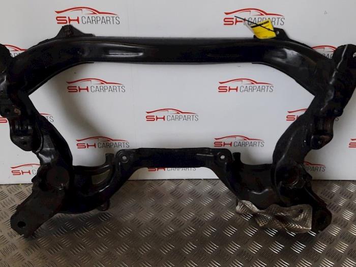 Gebruikte Subframe Mercedes E Combi (S211) 2.2 E-220 CDI 16V Prijs op aanvraag aangeboden door SH Carparts