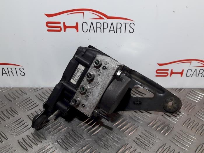 Gebruikte ABS Pomp Renault Megane II (BM/CM) 1.6 16V Prijs € 51,00 Margeregeling aangeboden door SH Carparts