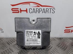 Gebruikte Airbag Module Opel Zafira Mk.II (M75) 1.6 16V Prijs € 26,00 Margeregeling aangeboden door SH Carparts