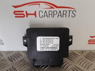 Gebruikte Handrem Module Mercedes A (W176) 1.5 A-160 CDI, A-160d 16V Prijs € 18,00 Margeregeling aangeboden door SH Carparts