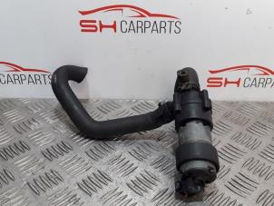 Gebruikte Waterpomp Mercedes CLK (C209) 1.8 200 K 16V Prijs € 45,00 Margeregeling aangeboden door SH Carparts