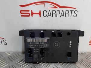 Gebruikte Deur module Mercedes C (W203) 2.0 C-200K 16V Prijs € 25,00 Margeregeling aangeboden door SH Carparts
