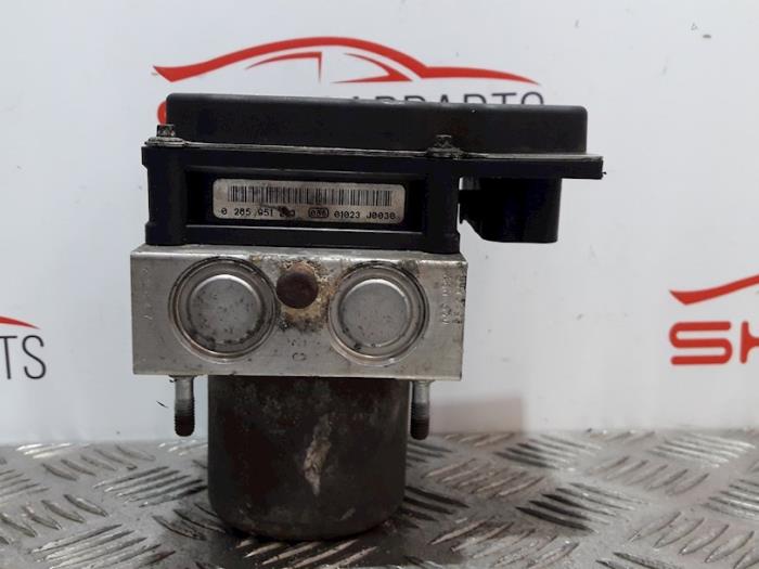 Gebruikte ABS Pomp Iveco New Daily IV 35S17W, 35S17WD Prijs € 125,00 Margeregeling aangeboden door SH Carparts