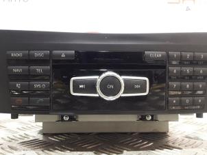 Gebruikte Radio CD Speler Mercedes C (W204) 2.2 C-220 CDI 16V BlueEFFICIENCY Prijs € 180,00 Margeregeling aangeboden door SH Carparts