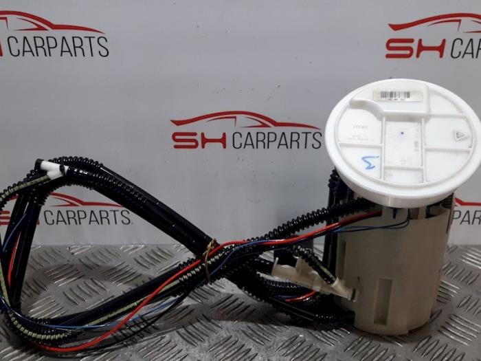 Gebruikte Tank element Pomp Mercedes CLC (C203) 2.2 220 CDI 16V Prijs € 75,00 Margeregeling aangeboden door SH Carparts