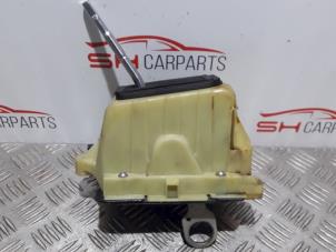 Gebruikte Selectiehendel automaat Mercedes C (W204) 2.2 C-200 CDI 16V Prijs € 40,00 Margeregeling aangeboden door SH Carparts