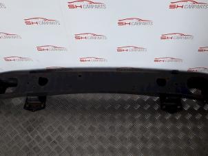 Gebruikte Bumperframe voor Landrover Vogue Prijs op aanvraag aangeboden door SH Carparts